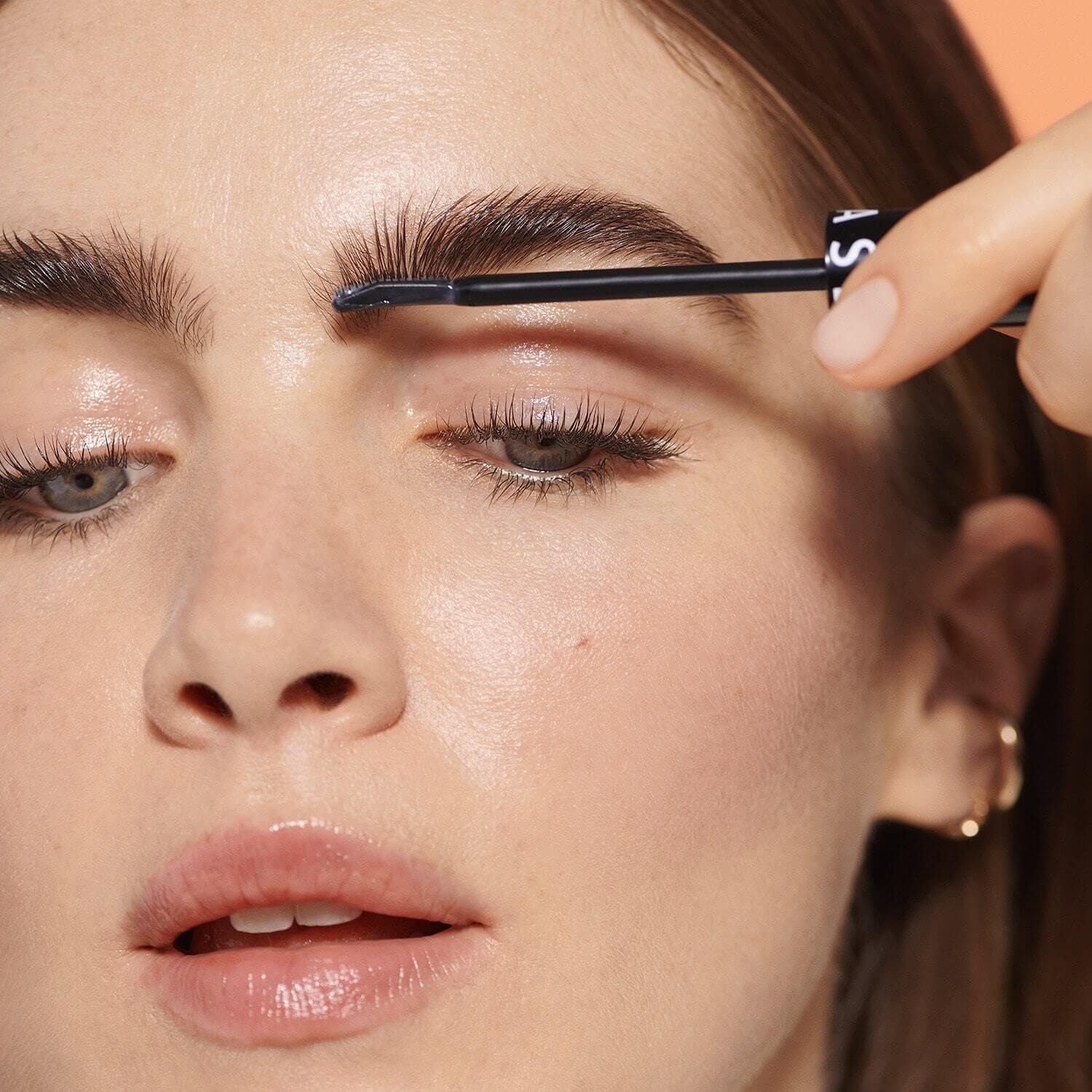 CLEAR BROW GEL (GEL FIJADOR PARA CEJAS)